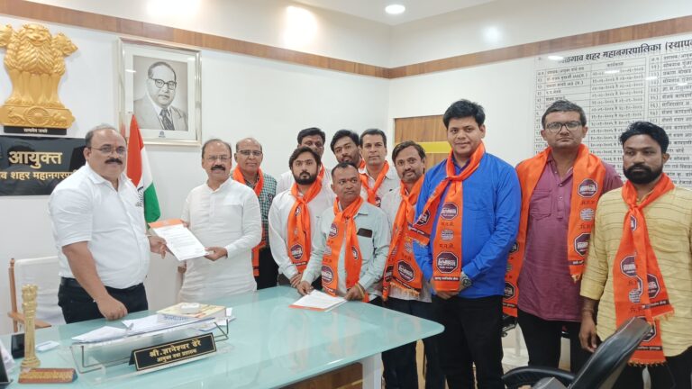 शहरातील एका चौकाला अरण्यऋषी’ पद्मश्री मा. मारुती चितमपल्ली यांचे नाव देण्याची मनसेची मागणी