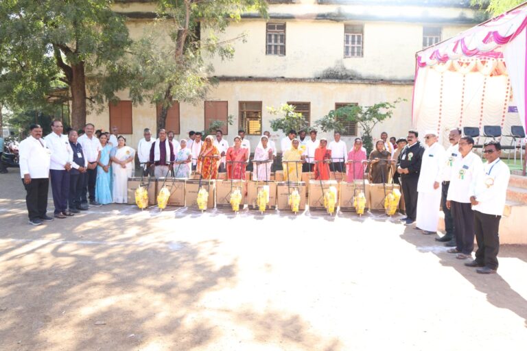 गोदेगावच्या सरस्वती भवन विद्यालयात गुणवंत विद्यार्थ्यांचा गौरव सोहळा उत्साहात