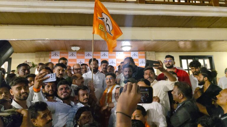 जामनेरमध्ये राजकीय भूकंप; विश्वजित पाटीलांचा शिवसेनेत प्रवेश, मविआला धक्का